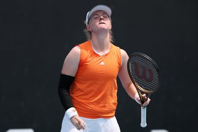 Australian Open: Injured Fran Jones makes tearful exit as fellow Brit Jacob Fearnley loses in first round