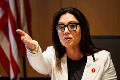 Trump’s labor secretary accused of taking staff to a strip club on official trip, report says