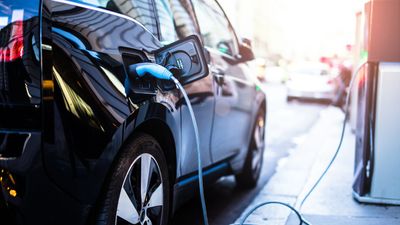 5 Key Signs Switching To an EV Will Save You Money