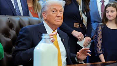 After USDA’s Milk Mustache Trump, the White House posts an even weirder whole milk promotion