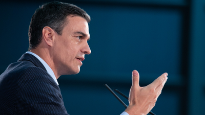 Spain PM Cancels WEF Trip as High-Speed Train Crash's Death Toll Soars