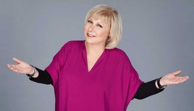 Cristina Saralegui's Support for Julio Iglesias Revives Scrutiny Over Her Position on Menudo Manager Edgardo Díaz