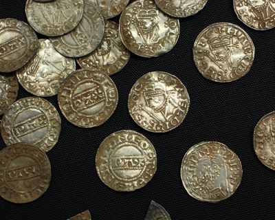 King Harold coins from 1066 and Roman artefacts top 2024 treasure finds
