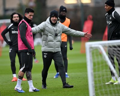 Chelsea: Liam Rosenior issues quadruple transfer update and reveals Enzo Fernandez 'surprise' amid PSG links