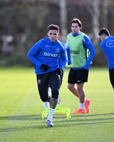 Liam Rosenior reveals Enzo Fernandez fitness latest in five-man Chelsea update after flu spreads through squad