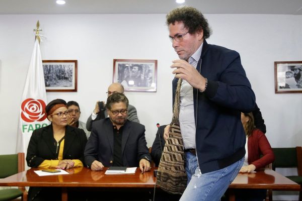 Colombia says former FARC rebels have not kept promises to surrender cash and gold