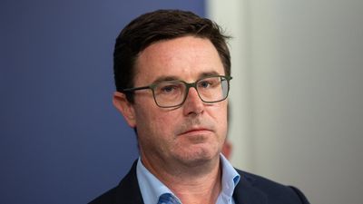 Nationals quit front bench en masse after policy split
