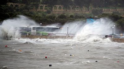 Storm Harry hits Malta with strong winds and high waves