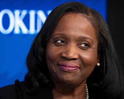 US supreme court appears skeptical of Trump’s bid to oust Lisa Cook from Fed board