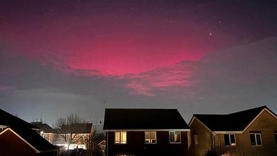 Rare phenomenon: Solar storm brings northern lights to Portuguese skies