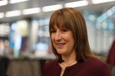 London jobs crisis: Rachel Reeves has hit hiring and is driving posts abroad, warns Currys boss