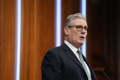 Keir Starmer: Trump’s Chagos deal U-turn is about pressuring UK over Greenland