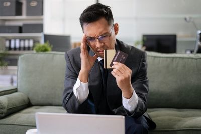 5 Ways To Be Confident Despite Finance Problems