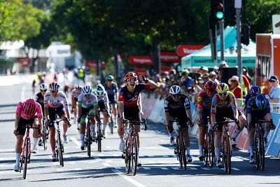 Maggie Coles-Lyster sprints to victory in crash-marred finale of Tour Down Under Women's One-Day Race