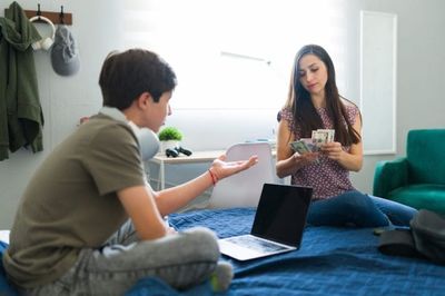 Are Financial Boundaries Harder With Family Than Friends?