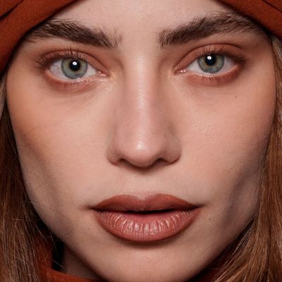 What Is the Best Eyeshadow Colour for Blue Eyes? I Asked a Celebrity Makeup Artist for the Answers