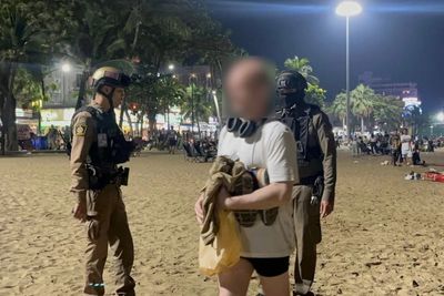 Pattaya police warn Norwegian skinny-dipper