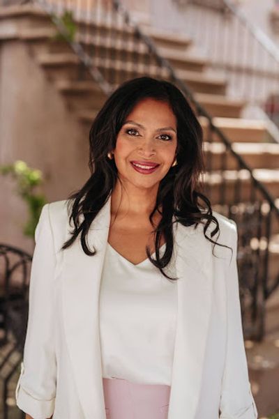 Farah Alli is Rewriting the Real Estate Playbook By Replacing Adversarial Deals with Education and Legacy