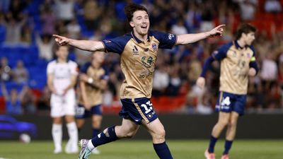 Red-hot Jets down Phoenix in statement ALM win