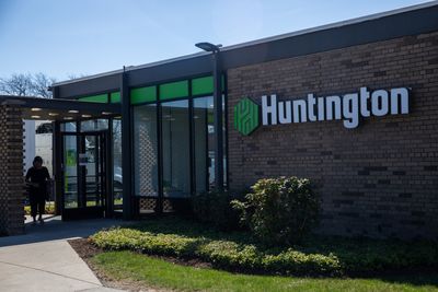 Huntington is powering digital growth—by opening a branch almost every 2 weeks, says CFO