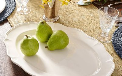 10 stunning serving platters to elevate your next party or girl dinner