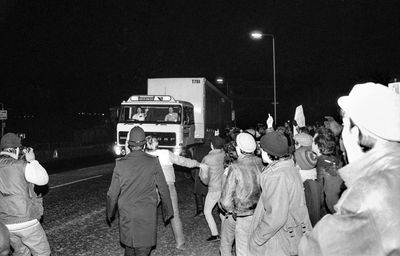 The Battle of Wapping begins – archive, January 1986