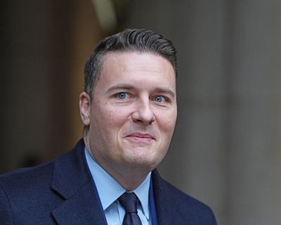 Reform UK’s private health insurance plan would cost £1.7bn, Streeting to say