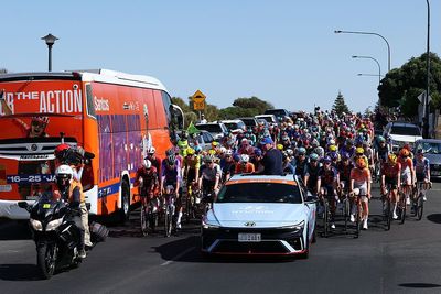 'It was going to be 50/50 whether or not we had a stage today' – Changing the plans as altered Tour Down Under stage 4 survives the heat
