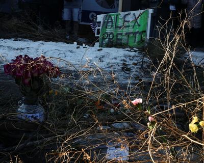 ‘Heartbroken, horrified’: Democrats outraged over Minneapolis shooting