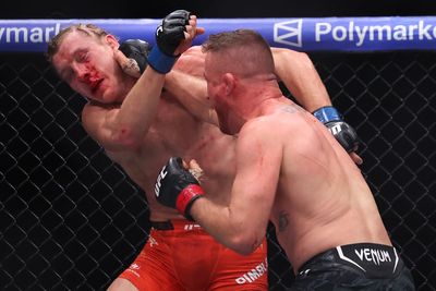 Justin Gaethje beats Paddy Pimblett in epic to become UFC interim lightweight champion