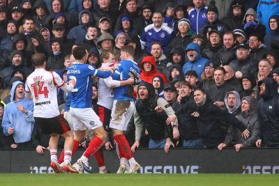 Portsmouth and Southampton share points and hostilities in long-awaited renewal of rivalry