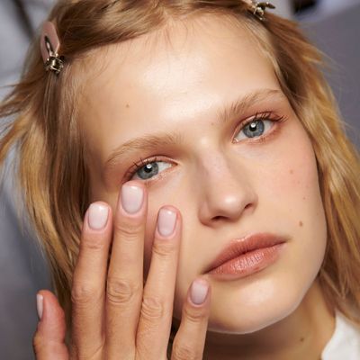 Worried About How the Gym Is Impacting Your Skin? A Dermatologist Breaks Down the Routine to Try