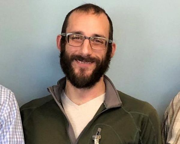 Online fundraiser for Alex Pretti raises nearly $400,000 day after fatal shooting