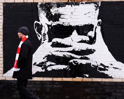 Arsenal 2-3 Manchester United: Premier League – as it happened