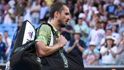 Medvedev optimistic despite being schooled by a Learner