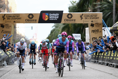 Clàssica Comunitat Valenciana: Dylan Groenewegen makes flying start for new team Unibet Rose Rockets with victory in first race