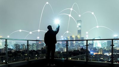 Breakthrough wireless transceiver transmits data 24 times faster than 5G connections, reaching blazing 15 gigabytes per second — Researchers demo invention that uses silicon chip to directly send and receive analog signals from digital data