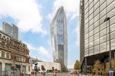 £7m flat on Southbank listed for same price it was bought for in 2020