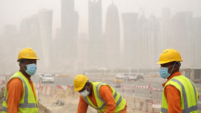 Qatar Labour Ministry urges worker safety amid dusty, windy conditions in Doha