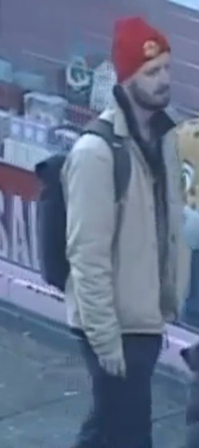 Police appeal for hero who protected women from 'intoxicated' man on London high street to step forward