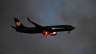 Ryanair sees profit slump after Italian anti-competition fine