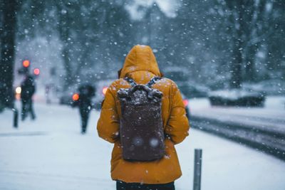 How to Prevent Hypothermia This Winter: Key Symptoms, Risks, and Cold-Weather Safety