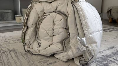 Scooms Body Temperature Regulating Luxury Duvet review: a top winter sleep upgrade