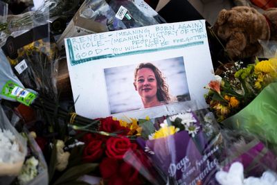 Lawyer for ICE agent who killed Renee Good drops out of Minnesota governor race to protest ‘retribution’ against state