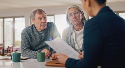 How to Find a Financial Advisor Who Understands Retirement Living