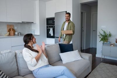 7 Ways Love Becomes Conditional Without Being Stated