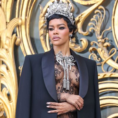 Teyana Taylor Styles Her Schiaparelli Paris Haute Couture Naked Outfit With a Heist-Worthy Tiara