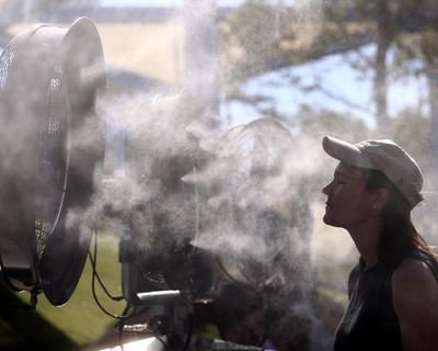 Australian Open insulates tennis from extreme heat but still faces million-dollar hit