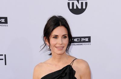 Courteney Cox brings 'a lot of levity' to dark true crime thriller