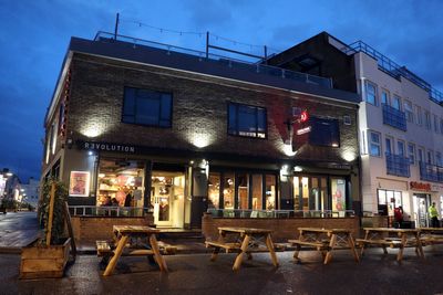 Major UK bar chain to appoint administrators